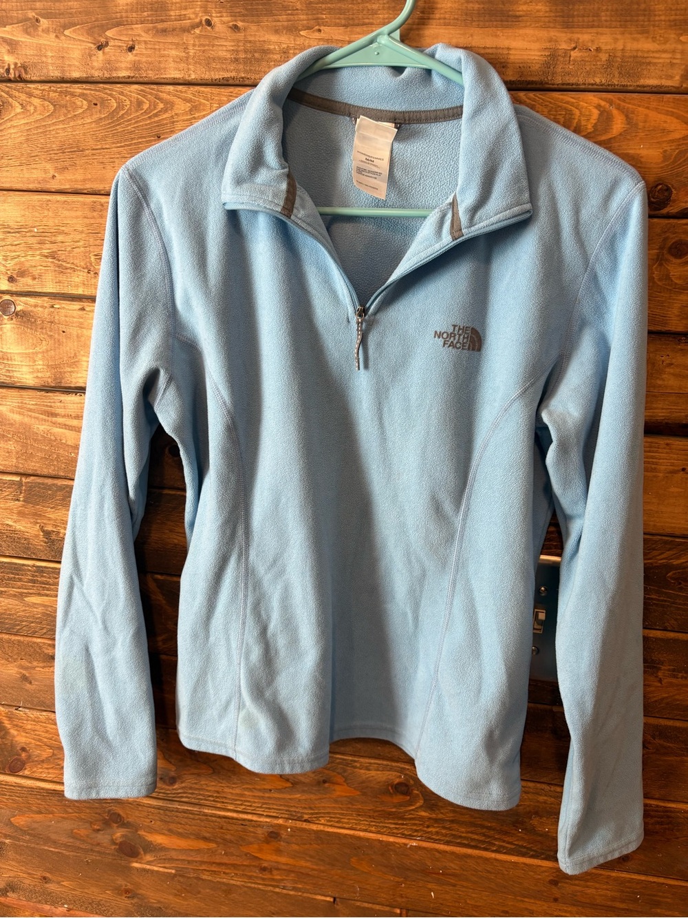 The North Face Women’s Light Blue Quarter-Zip Fleece Pullover TKA 100 size